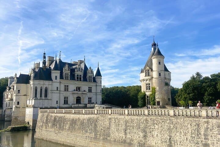 Loire Valley Day Tour: Chambord, Chenonceau & Private Château Lunch photo 2