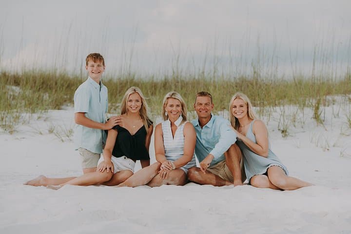 Private Professional Vacation Photoshoot in Cozumel — 1‑Hour Session with 45 Edited Images photo 2