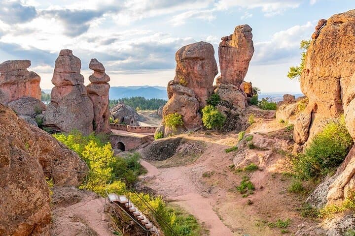 Explore Belogradchik Rocks and Fortress: Day Trip from Sofia