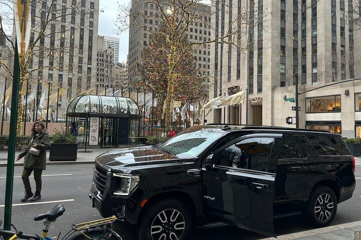 Private Round-Trip VIP Car Transfer JFK LGA EWR to Manhattan photo 3