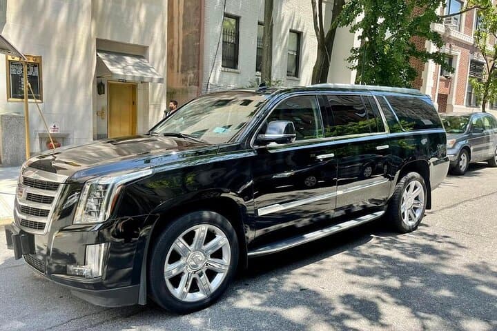 Private Round-Trip VIP Car Transfer JFK LGA EWR to Manhattan