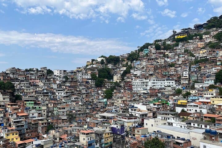 Vidigal Favela Hike: 2.5‑Hour Circuit to Rio’s Best Coastal Viewpoints photo 2
