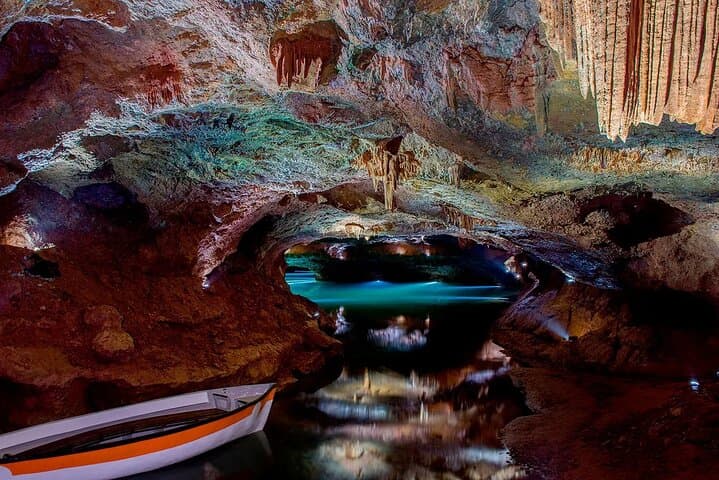 Valencia Private Day Tour: Coves de Sant Josep & Peñíscola Castle by Car and Boat