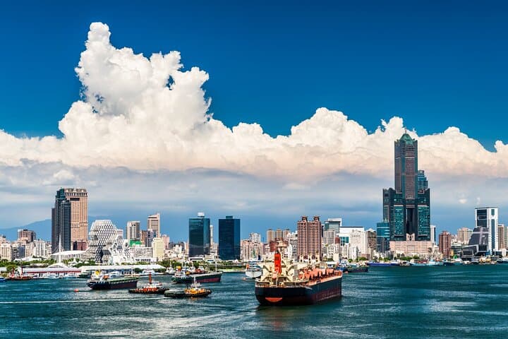 Private Kaohsiung Full-Day Tour: Fo Guang Shan, Lotus Pond & Pier-2