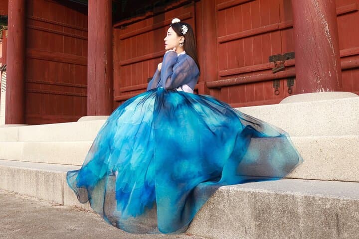 Seoul Hanbok Experience & Gyeongbokgung Photoshoot: Premium Rental at Arihanbok photo 4