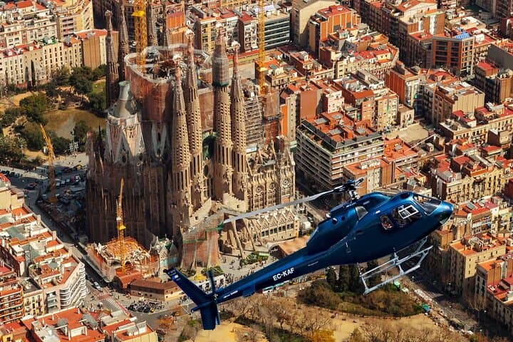 Barcelona Panoramic Helicopter Flight with Port Vell Boat Transfer photo 6