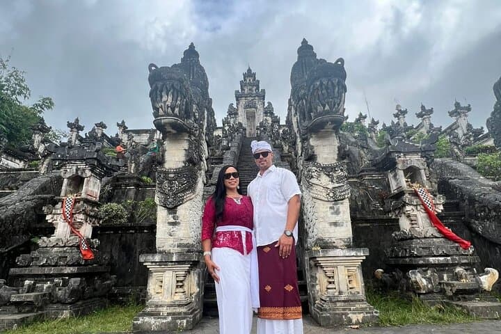 East Bali Full-Day Tour: Gate of Heaven, Tirta Gangga & Virgin Beach photo 3