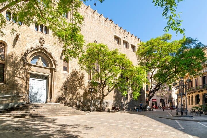 Self-Guided El Born Walking Tour — Barcelona Audio Guide in 7 Languages photo 3