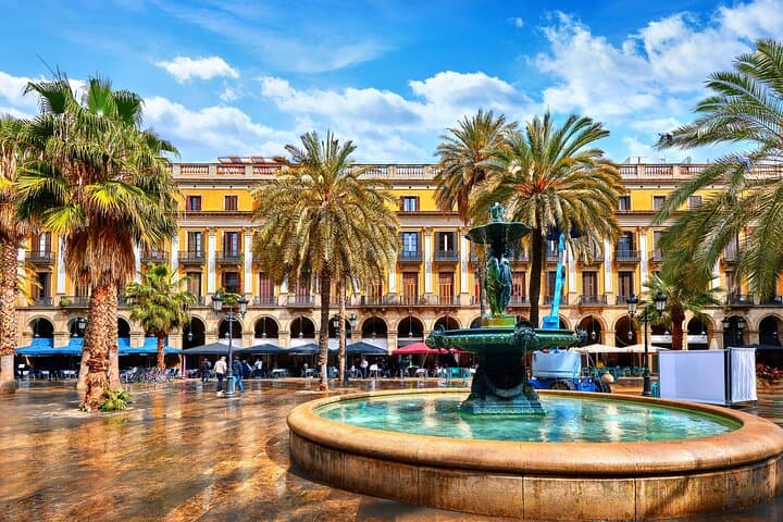Las Ramblas Barcelona: Self-Guided Audio Walking Tour and City Highlights photo 6