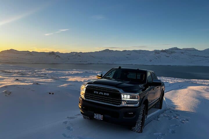 Private Northern Lights Tour from East Iceland — Aurora Chase from Egilsstaðir photo 3