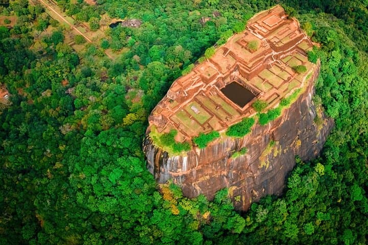 Full-Day Private Tour: Sigiriya Rock & Dambulla Cave Temple from Kandy