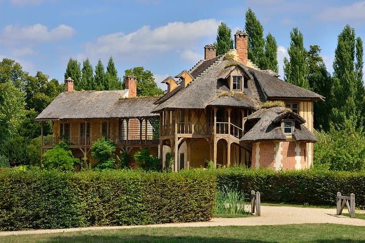 Private 4-Hour Tour: Marie Antoinette’s Petit Trianon & Queen’s Hamlet (Versailles) photo 4