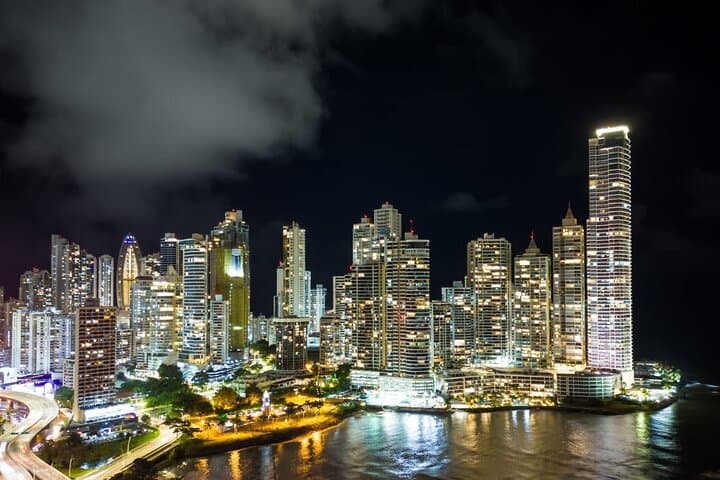 Panama City Night Tour: Casco Viejo, Amador Causeway & Sabroso Dinner photo 1