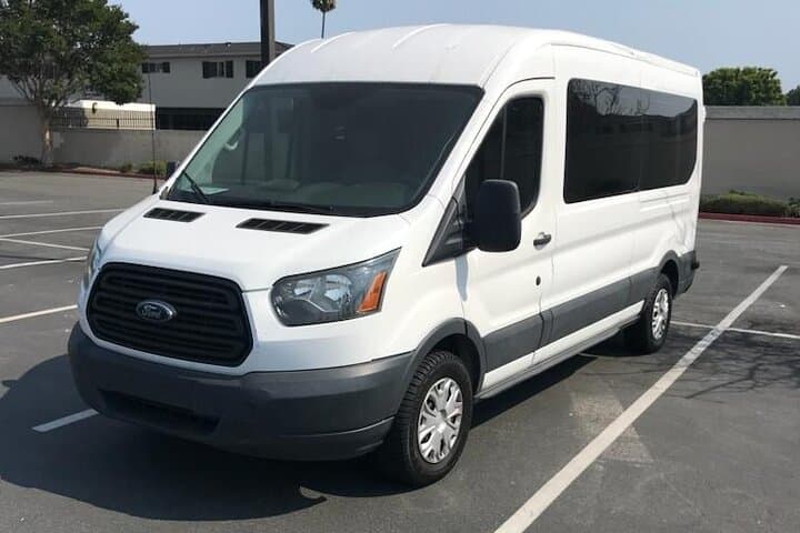 Door-to-Door Private Transfer From Seattle BFI to Summit at Snoqualmie