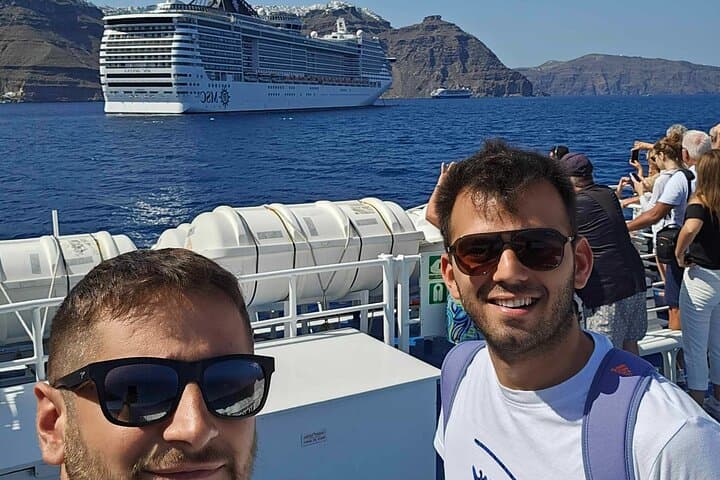 Cycladic Day Cruise to Delos & Mykonos from Naxos