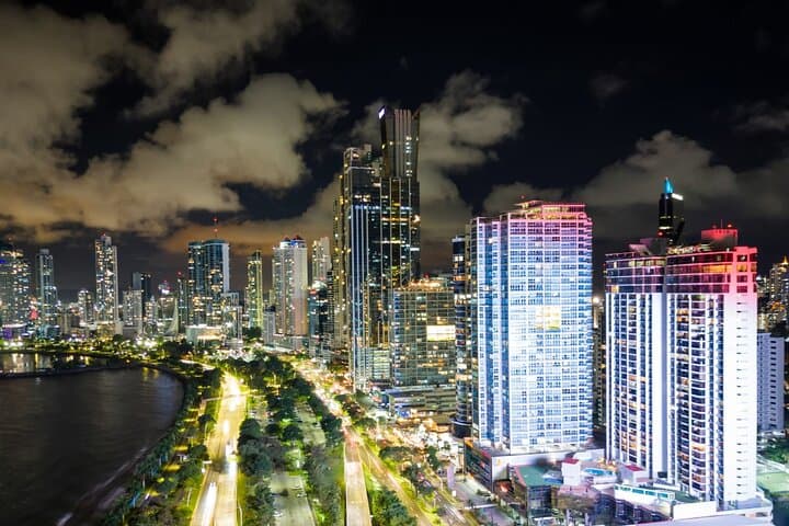 Panama City Night Tour: Casco Viejo, Amador Causeway & Sabroso Dinner photo 4