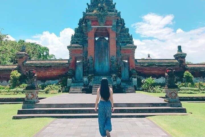 Full-Day Private Tour to Jatiluwih Rice Terrace, Ulun Danu & Banyumala Waterfall