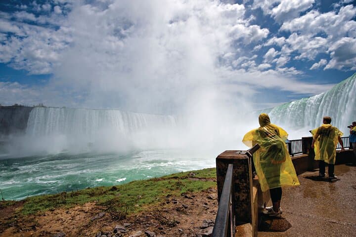 Niagara Falls Day Tour from Toronto — Boat Cruise & Journey Behind the Falls photo 2