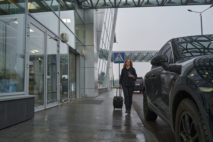 Seamless Dubai Airport Transfer to Your Hotel — Private DXB Chauffeur photo 6
