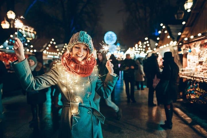 Amsterdam Christmas Walk: Hot Drink & Dutch Treat Through the Canal Belt photo 2