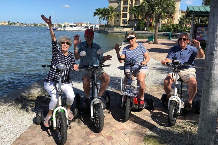 Electric Trike Tour of Naples: Family-Friendly Coastal Ride photo 3