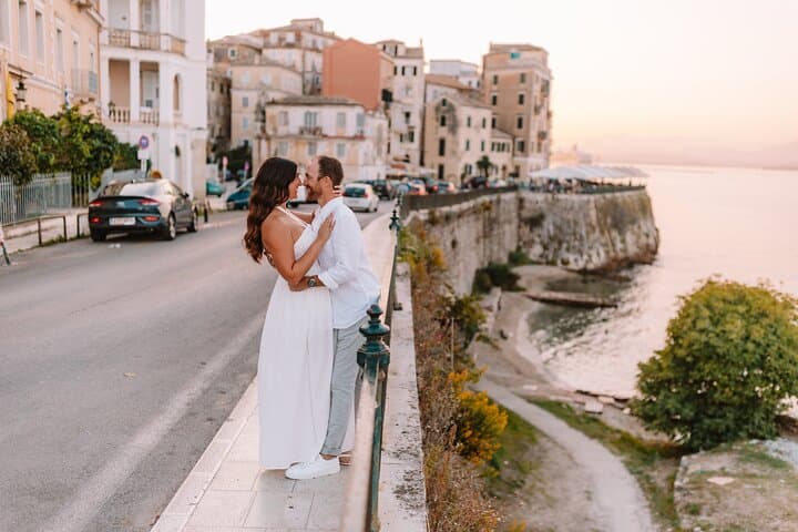 Heraklion Private Vacation Photoshoot: Hour-Long Professional City Session