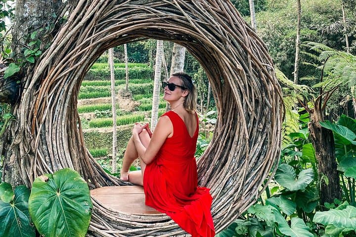 Ubud Electric Bike & Tegallalang Swing Adventure — Rice Terraces, Temples & Coffee photo 4