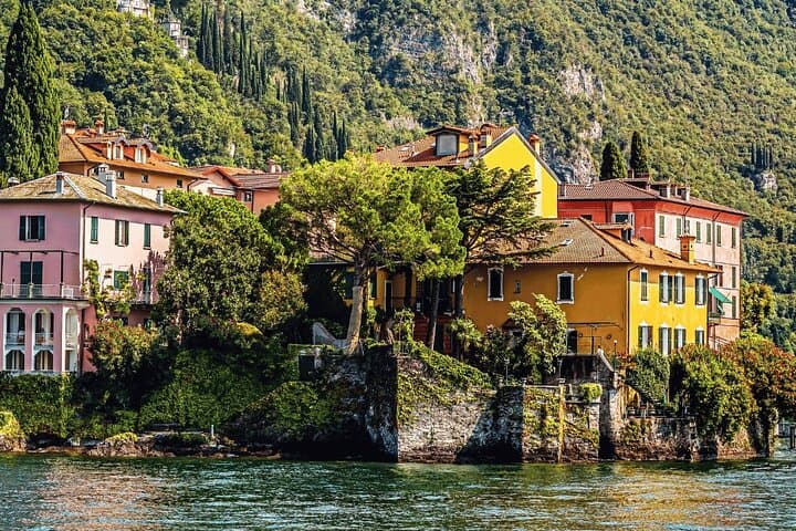 Sunset Venetian Taxi on Lake Como: Shared Boat Tour with Aperitif from Varenna photo 2
