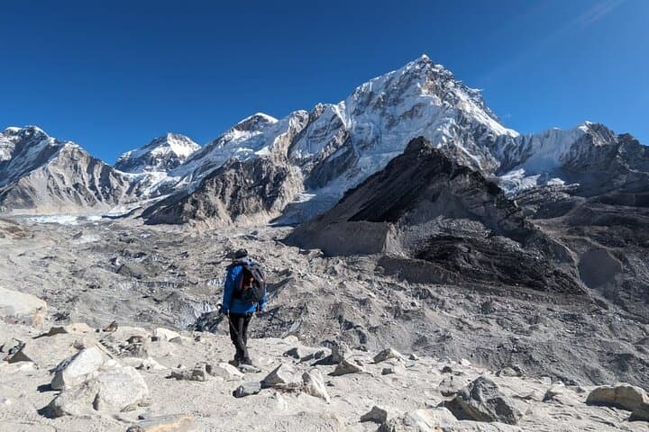 Everest Base Camp Trek: 15-Day High-Altitude Journey to Kalapathar photo 3