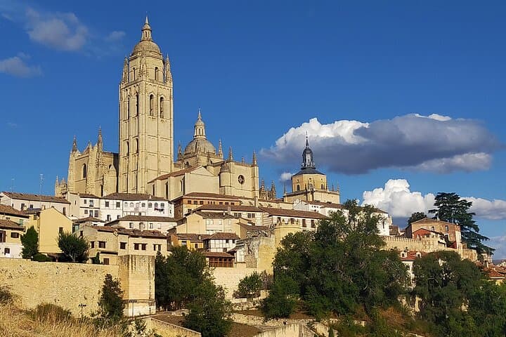Full-Day Segovia and Ávila Guided Bus Tour from Madrid photo 2