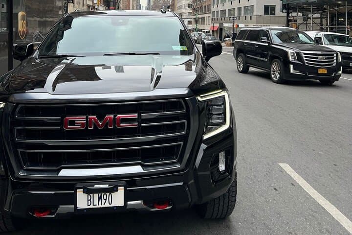 Private Black SUV to Woodbury Common — 7-Hour Luxury Shopping Transfer from NYC photo 3