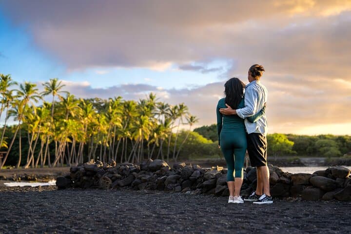 Deluxe Volcano Tour from Kona: Kilauea, Black Sands & Dinner at Kilauea Lodge