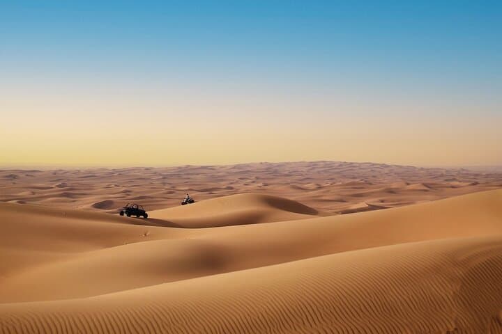 Private Transfer Abu Dhabi to Dubai — Direct Sedan or Van Between Emirates photo 6