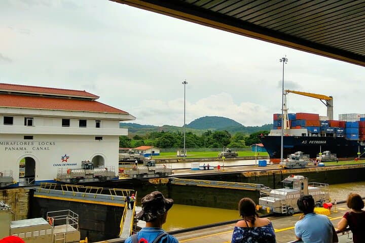Half-Day Private Panama City Tour and Panama Canal: Miraflores, Casco Viejo & Amador Causeway photo 2