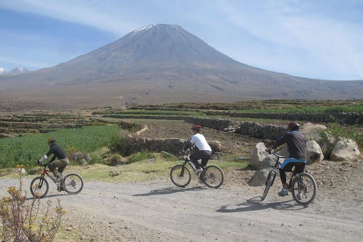 Mountain Biking Around Misti Volcano: Half-Day Arequipa Trail Ride photo 2