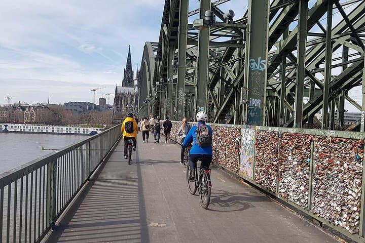 Exclusive E‑Bike Tour of Cologne: 3.5‑Hour Small‑Group City Ride photo 2