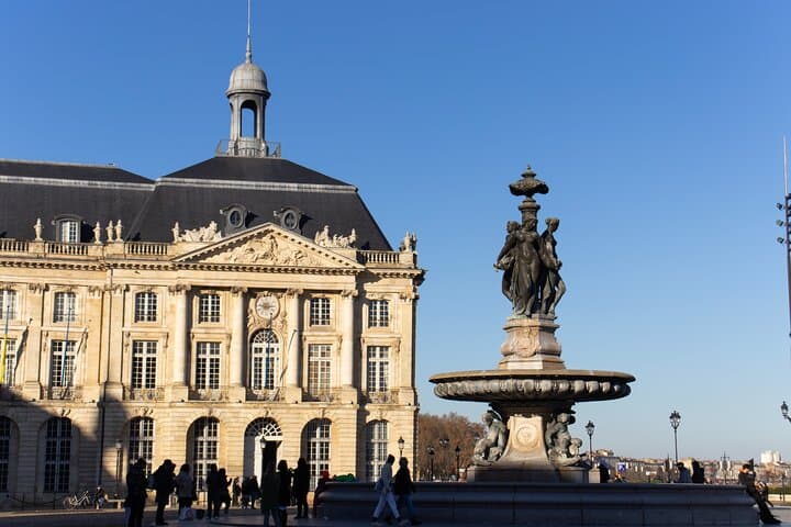 Full-Day Bordeaux Gourmet Walking Tour and Médoc Grand Cru Wine Tasting photo 4