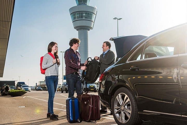 Abu Dhabi Airport to Dubai Hotels Transfer — Private 90–120 Minute Ride photo 3