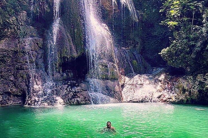Crash Boat Beach Snorkeling and Gozalandia Waterfalls Day Trip from San Juan