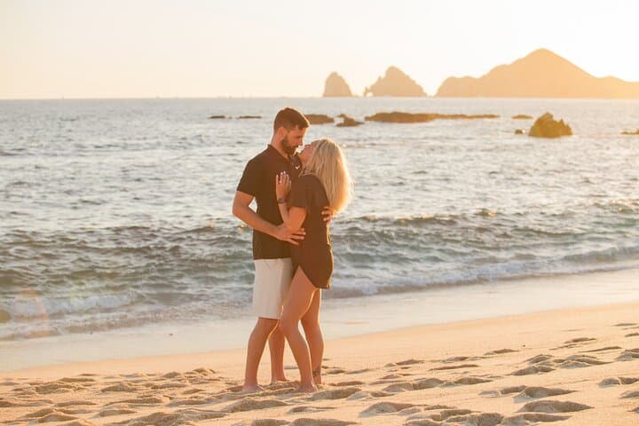 Private Beach Photoshoot in Los Cabos — Capture El Arco & San José del Cabo photo 2