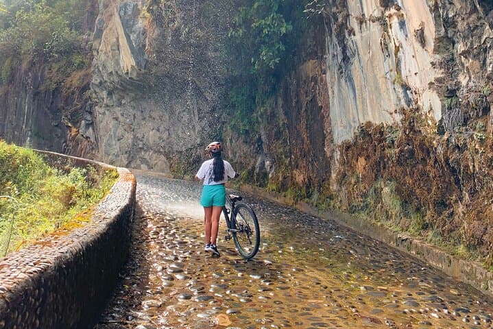 Full-Day Bike Rental in Baños de Agua Santa — Ride the Waterfall Route photo 5