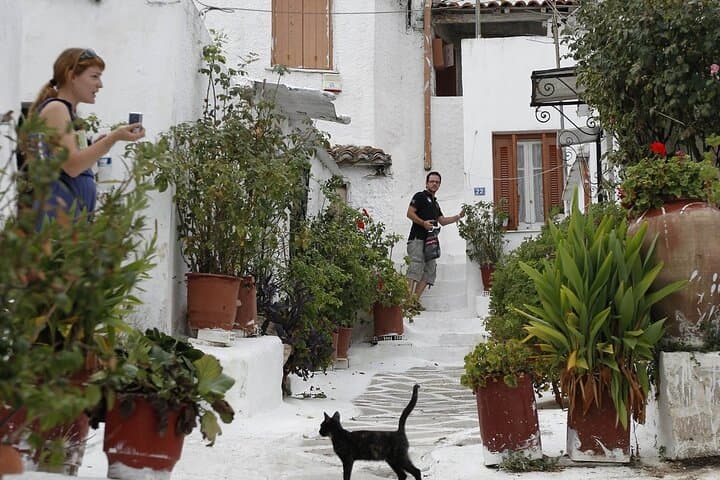 Ancient Paths of Athens: Acropolis-to-Plaka Guided Walking Tour photo 5