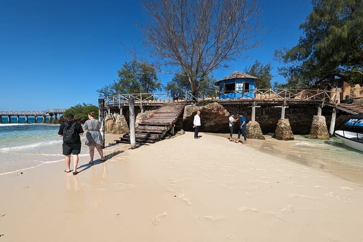 Private Stone Town & Prison Island Half-Day Tour — Zanzibar History, Markets & Giant Tortoises