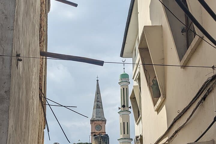 Private Stone Town & Prison Island Half-Day Tour — Zanzibar History, Markets & Giant Tortoises photo 3