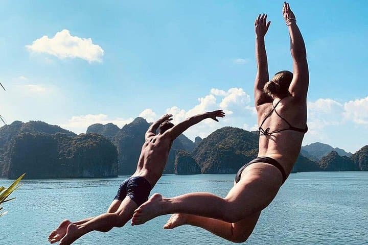Lan Ha and Halong Bay Day Cruise: Kayak, Swim & Sunset from Hanoi photo 3