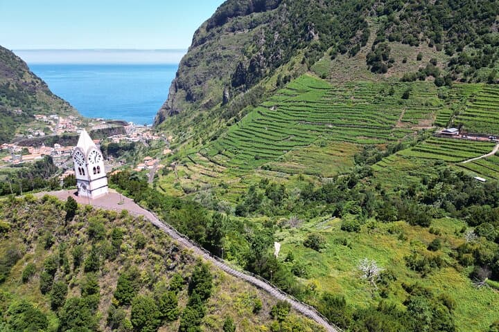 Northeast Madeira Jeep Tour — Santana, Rum Distillery & Ponta de São Lourenço photo 3