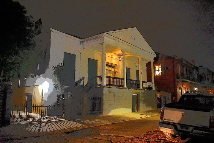 French Quarter Ghost Stories & True Crime Walking Tour — New Orleans Night Walk photo 3