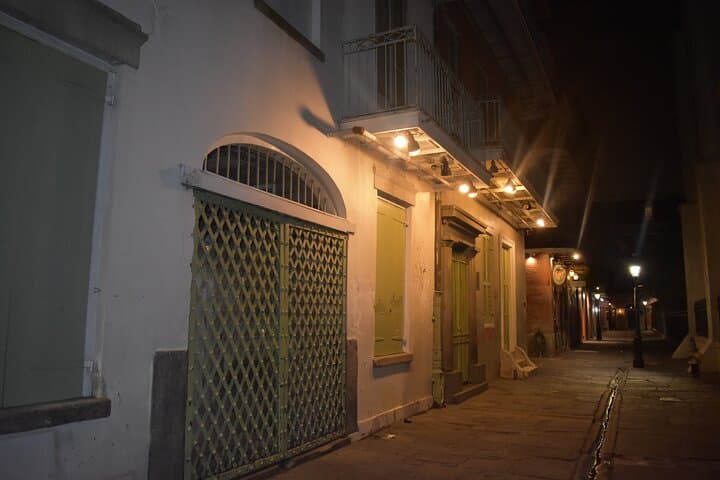 French Quarter Ghost Stories & True Crime Walking Tour — New Orleans Night Walk photo 6