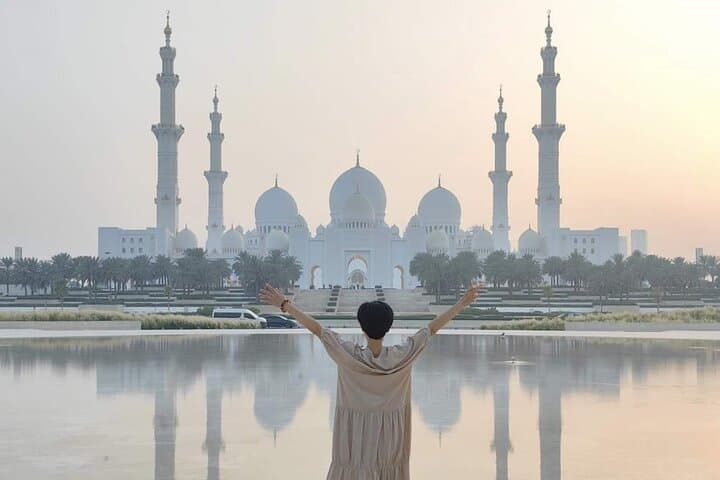 Dubai to Abu Dhabi Full-Day Private Tour — Sheikh Zayed, Qasr Al Watan & Corniche Highlights photo 1