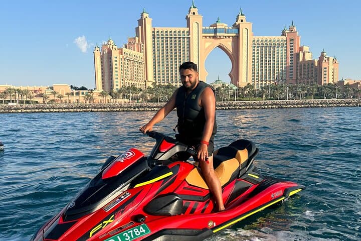 Jet Ski Dubai: 60-Minute Marina-to-Atlantis The Royal Tour photo 4